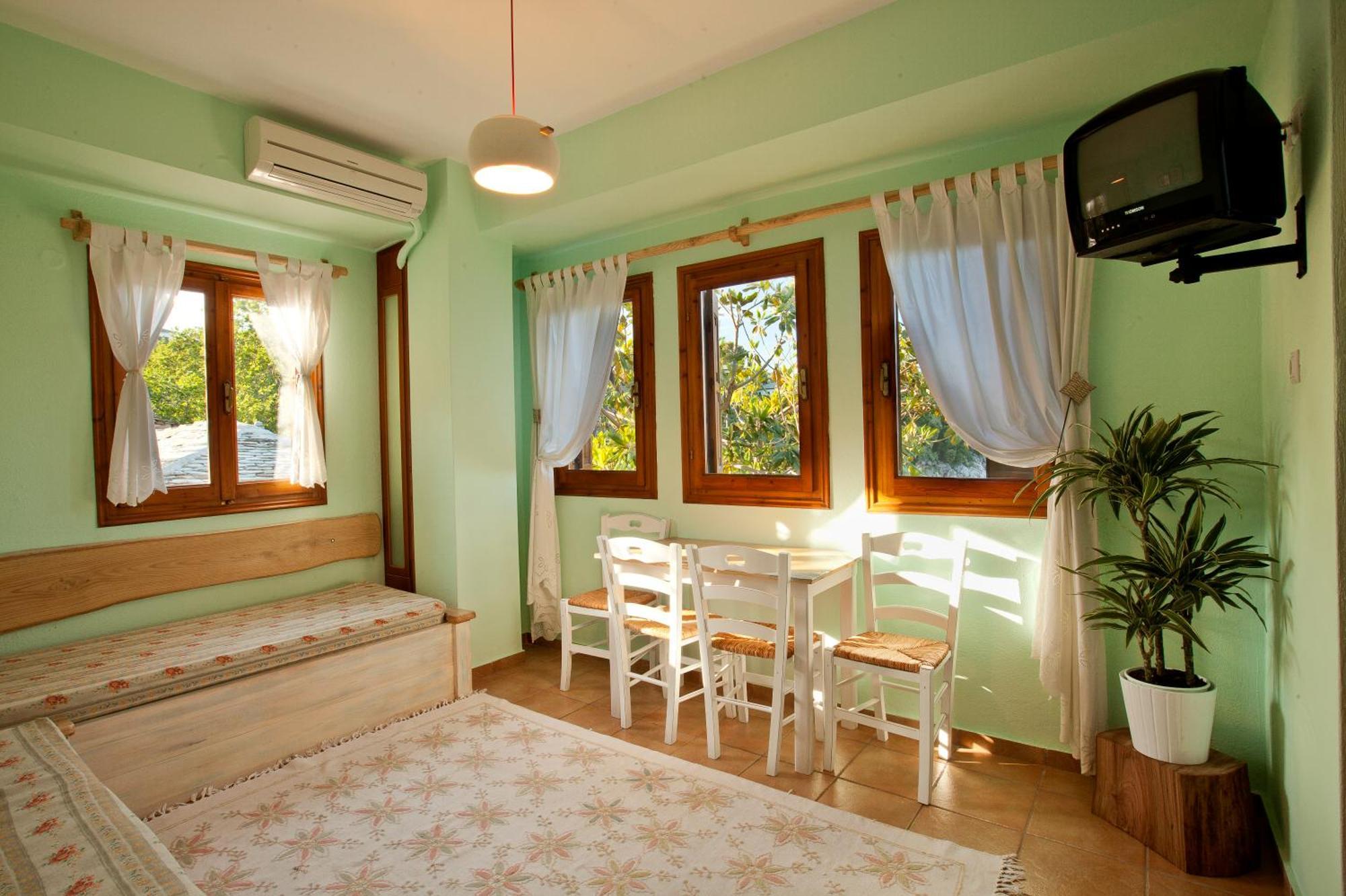 داموشاري Victoria'S Guesthouse المظهر الخارجي الصورة